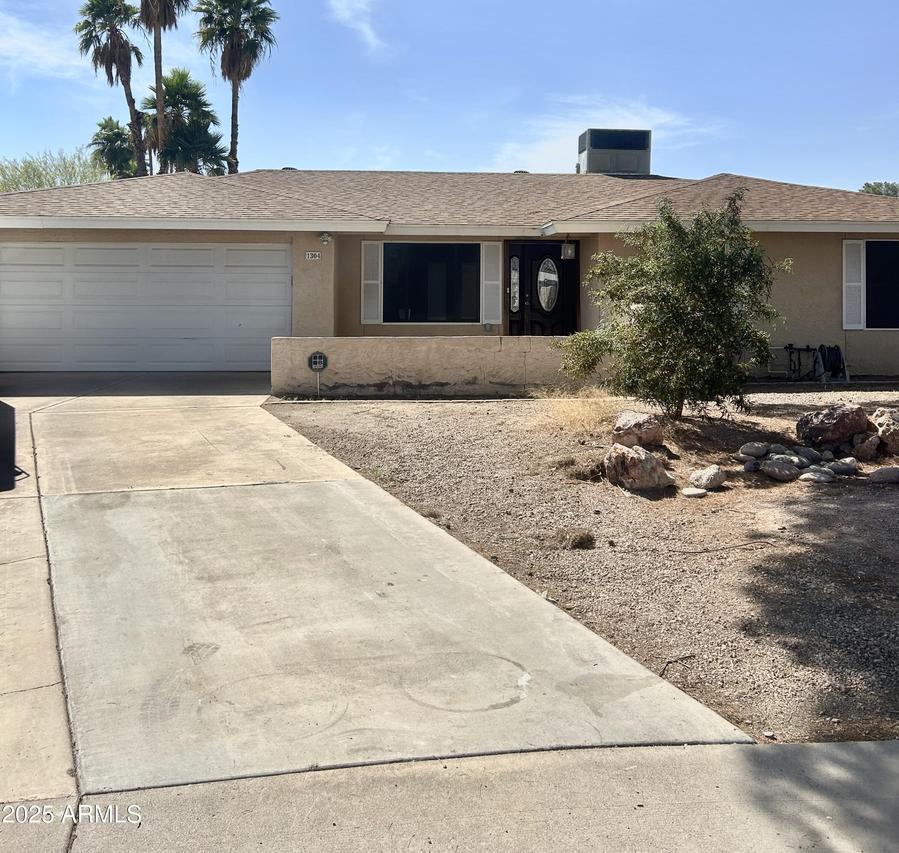 1304 E Hackamore St., Mesa, AZ 85203