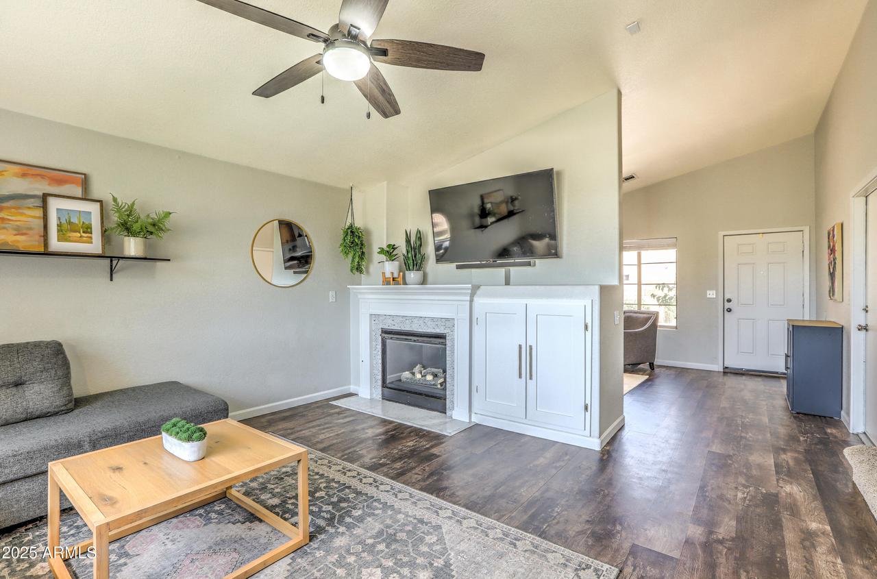 1212 S Boulder St. #C, Gilbert, AZ 85296