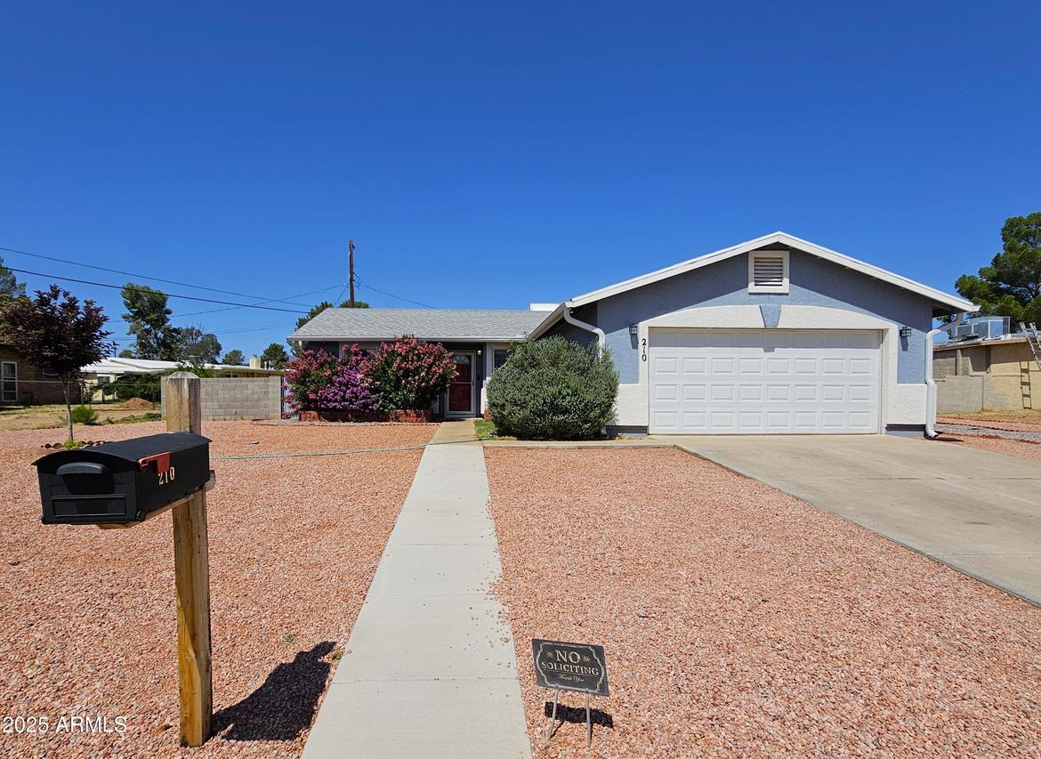 210 Tree Top Ave., Sierra Vista, AZ 85635