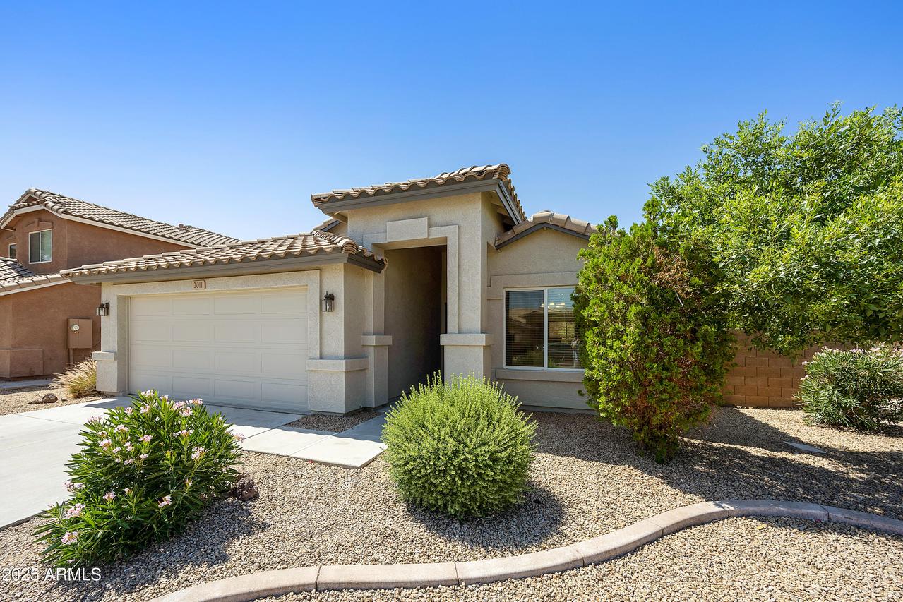 2011 W Burgess Ln., Phoenix, AZ 85041