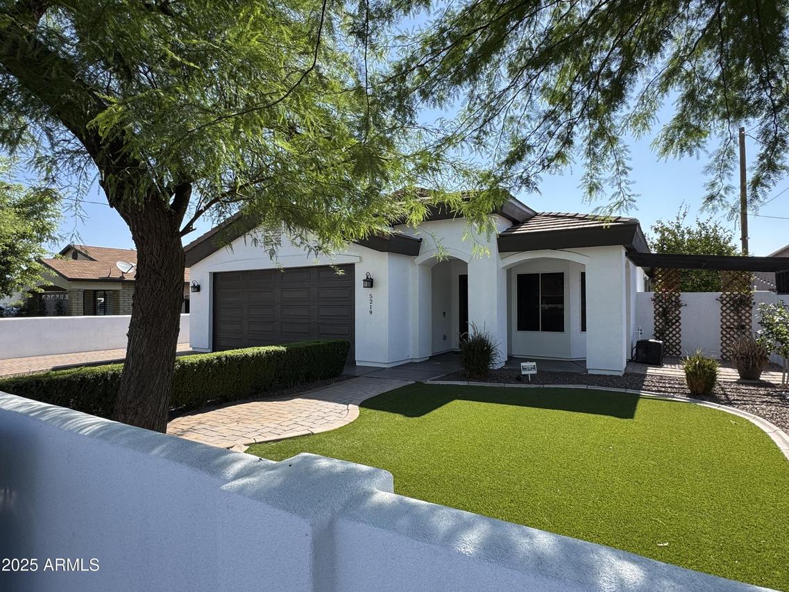5219 S 4th St., Phoenix, AZ 85040