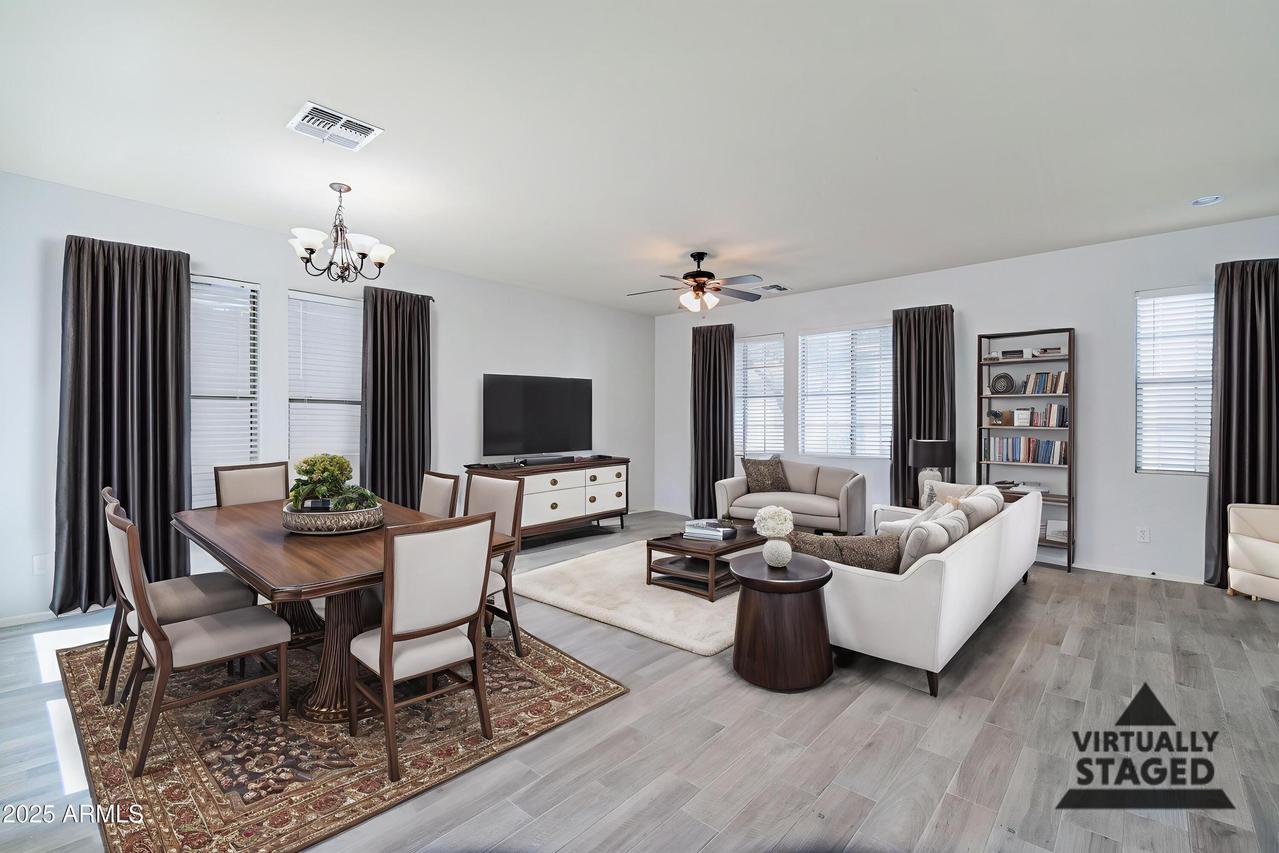 3514 S Posse Tr., Gilbert, AZ 85297