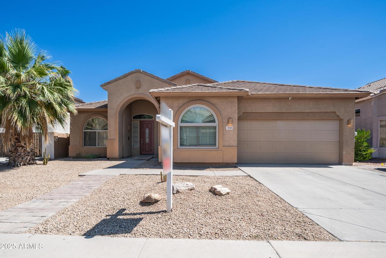 757 W Carob Way, Chandler, AZ 85248