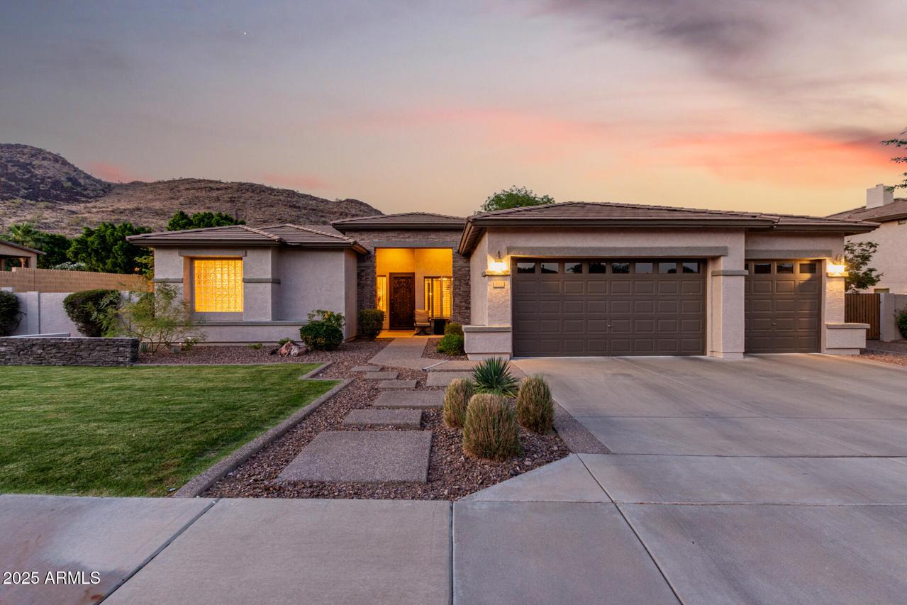 4618 W Pokeberry Ln., Phoenix, AZ 85083