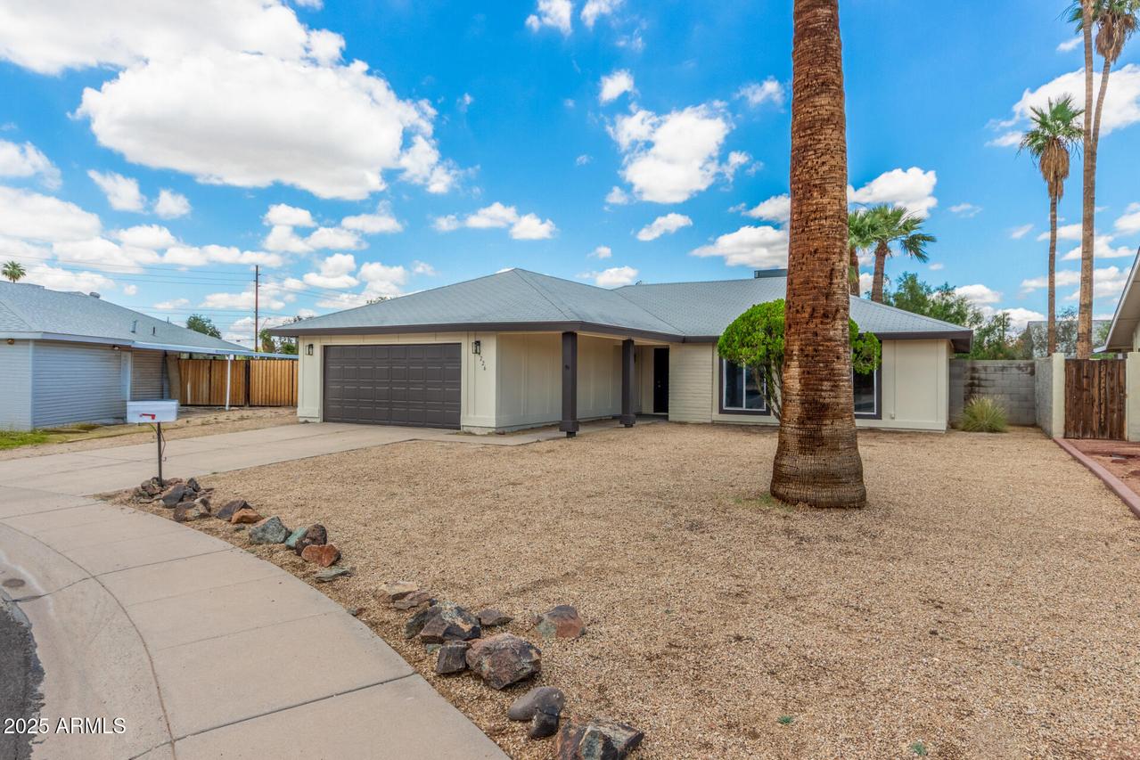 4226 W Evans Dr., Phoenix, AZ 85053