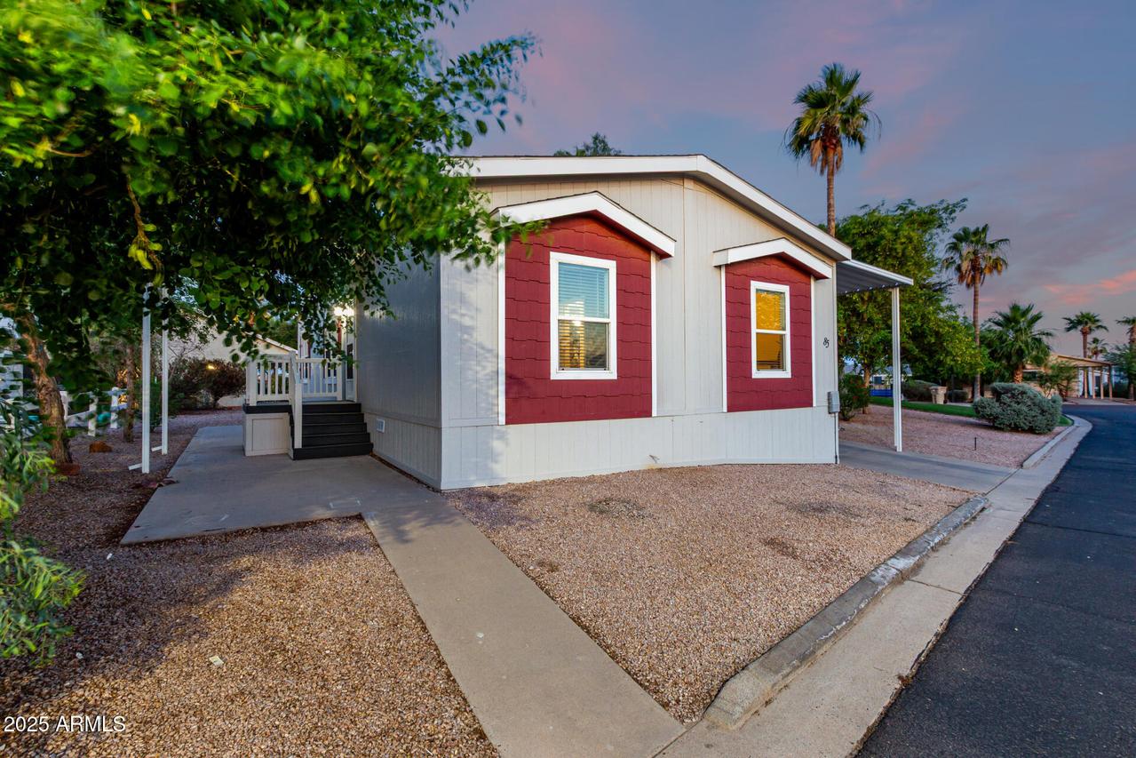 2000 S Apache Rd. #85, Buckeye, AZ 85326