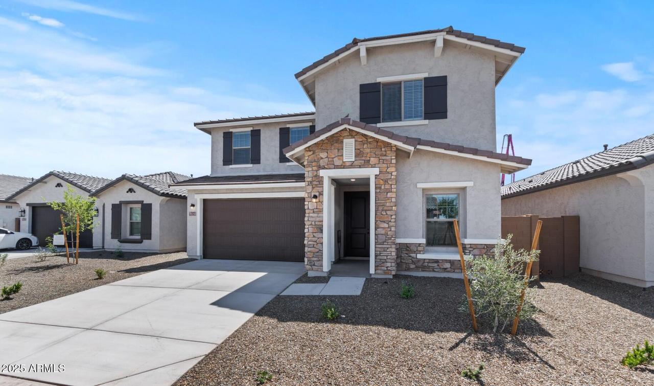 7327 S 76th Ln., Laveen, AZ 85339