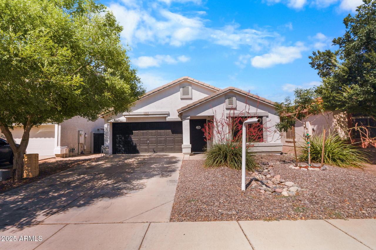 1432 E Penny Ln., San Tan Valley, AZ 85140