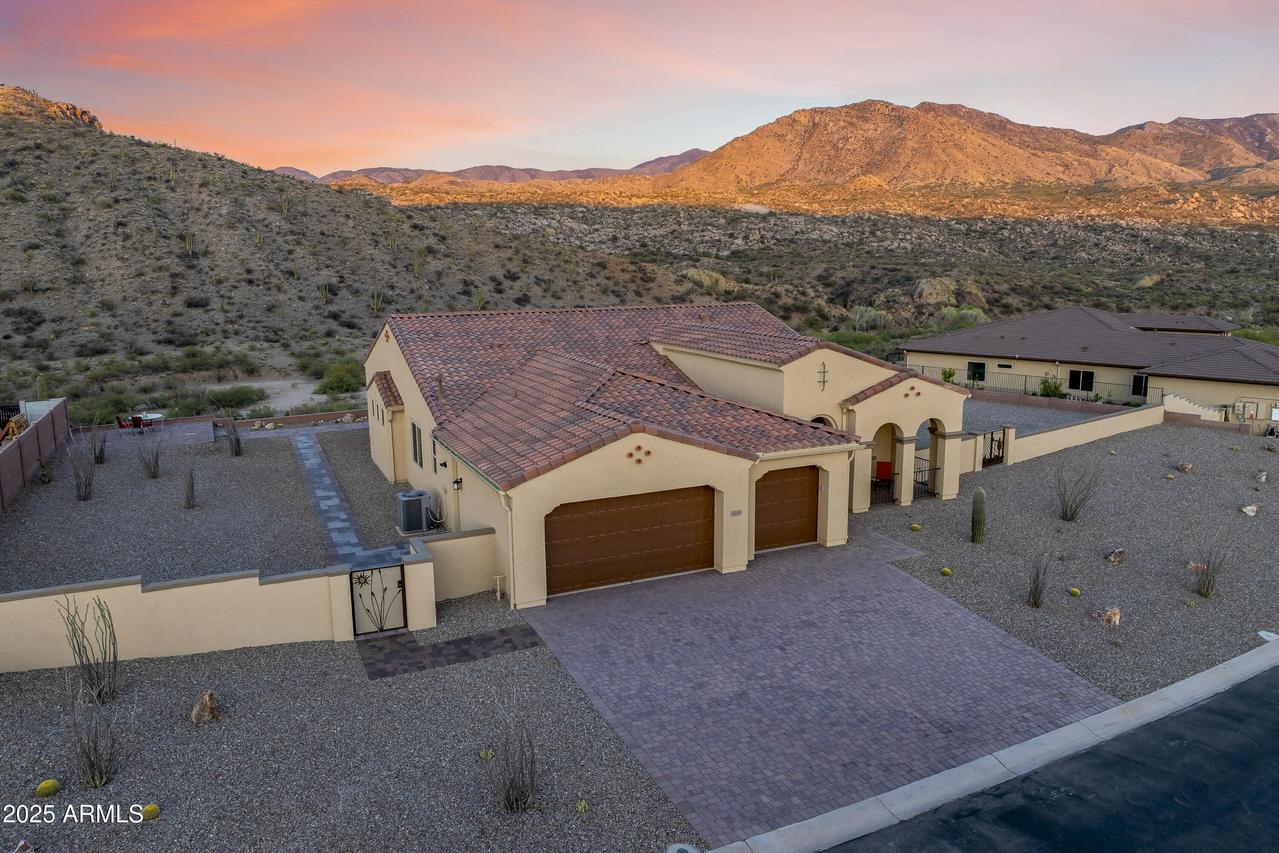 35185 S Palisade Pl., Tucson, AZ 85739