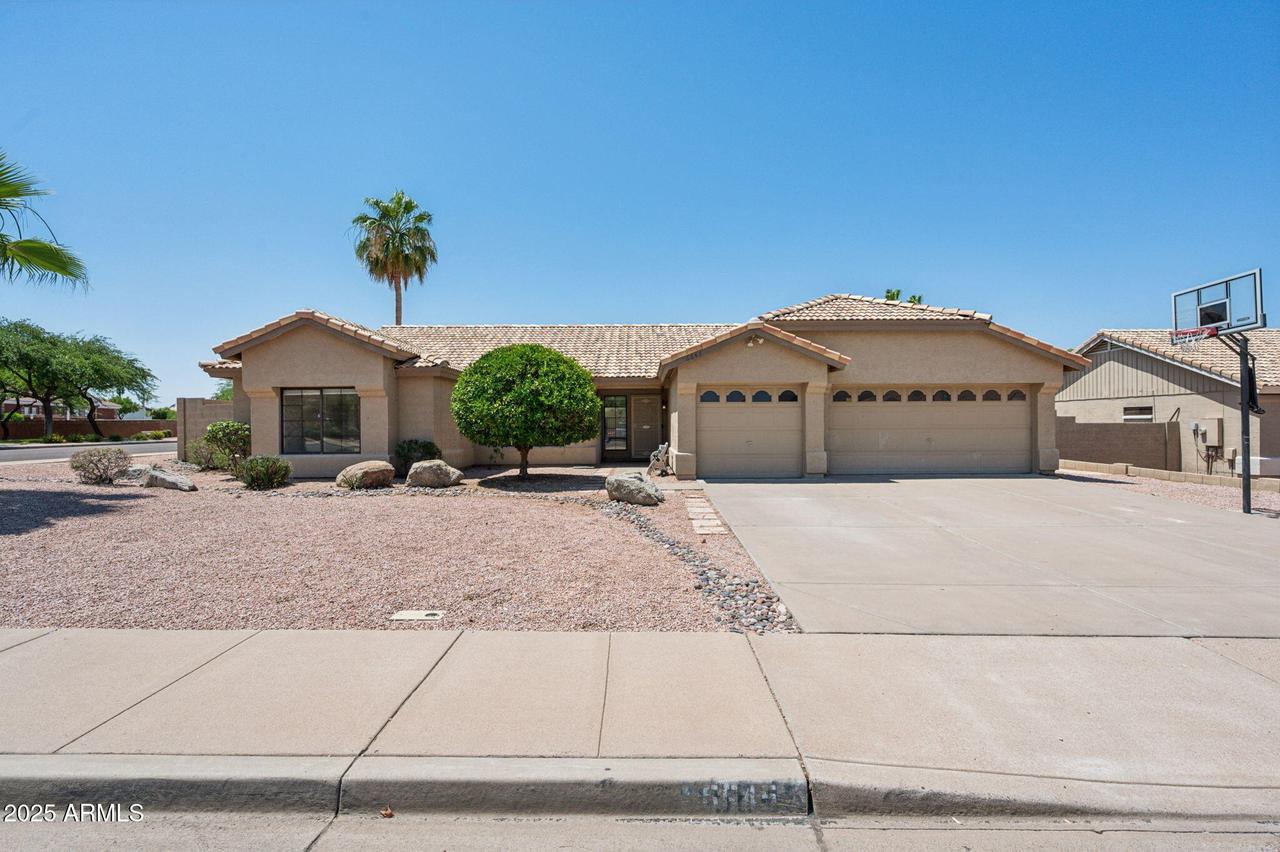 6645 E Preston St., Mesa, AZ 85215