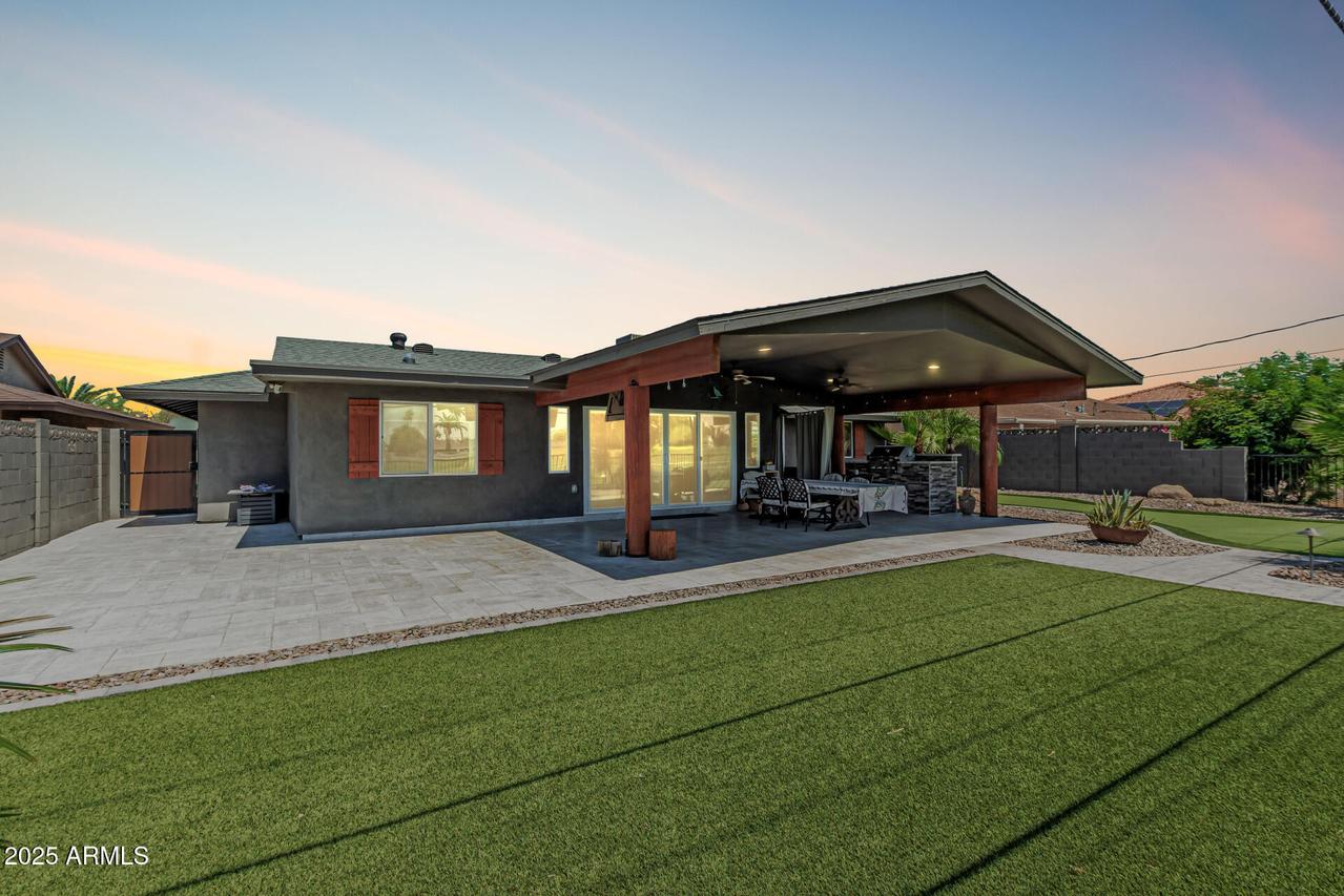 10235 W Desert Hills Dr., Sun City, AZ 85351