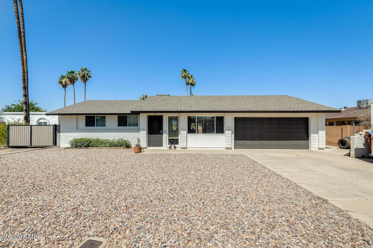 9214 N 54th Ave., Glendale, AZ 85302