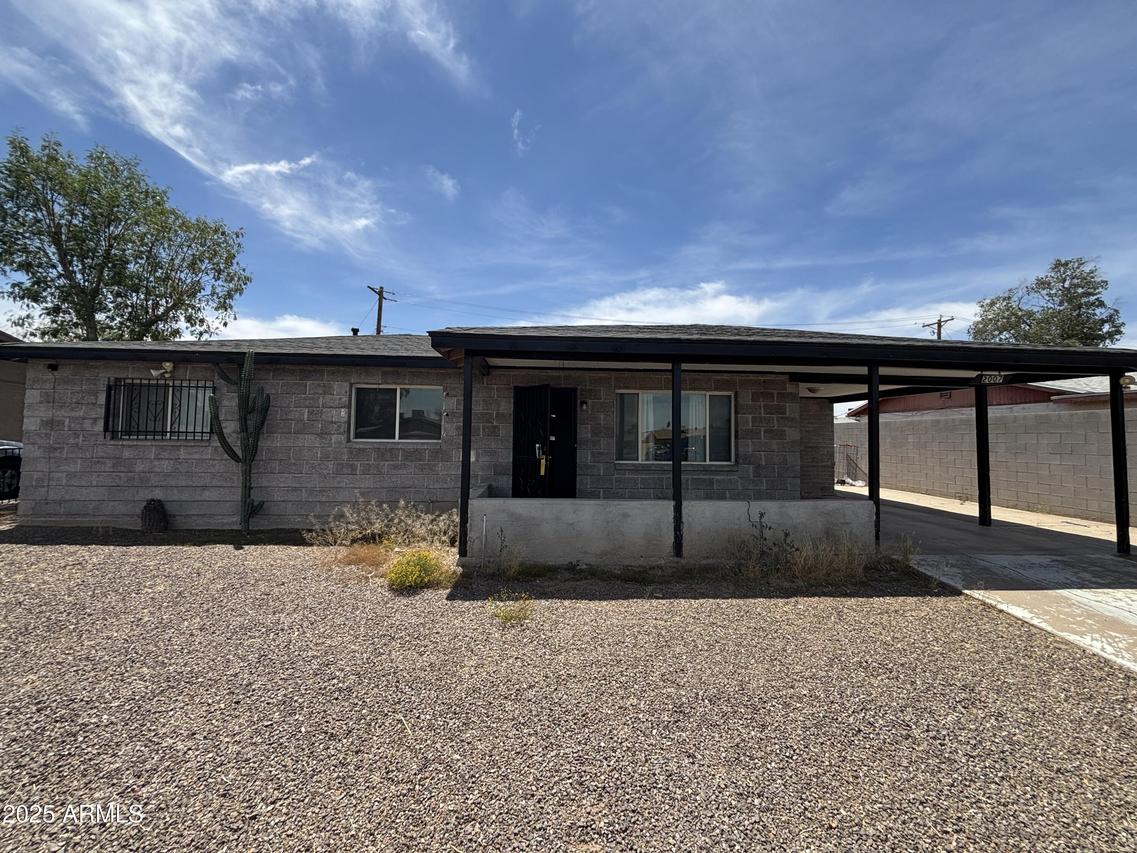2007 W Roeser Rd., Phoenix, AZ 85041