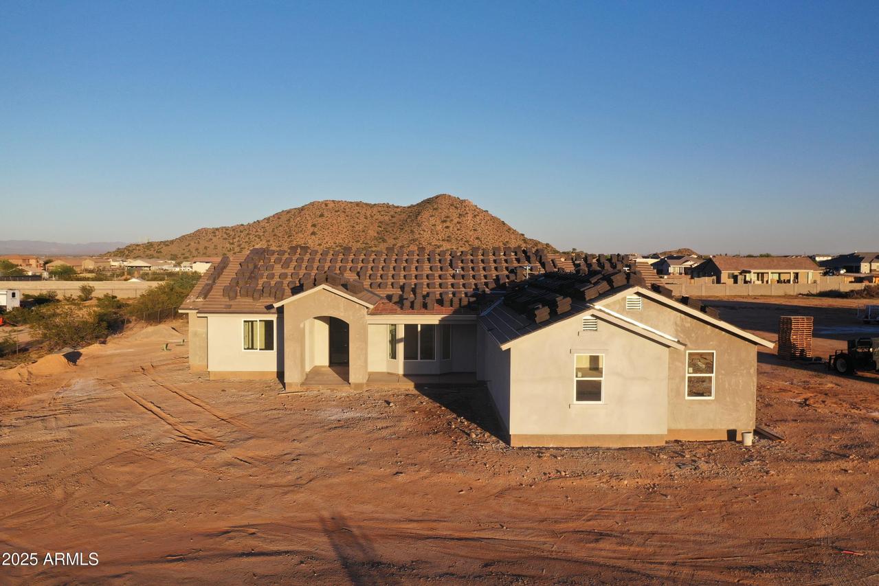 31625 N Misty Ln., San Tan Valley, AZ 85144