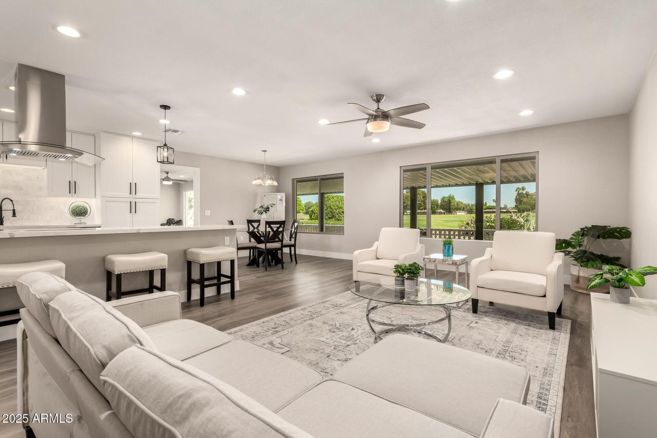 10432 W Brookside Dr., Sun City, AZ 85351