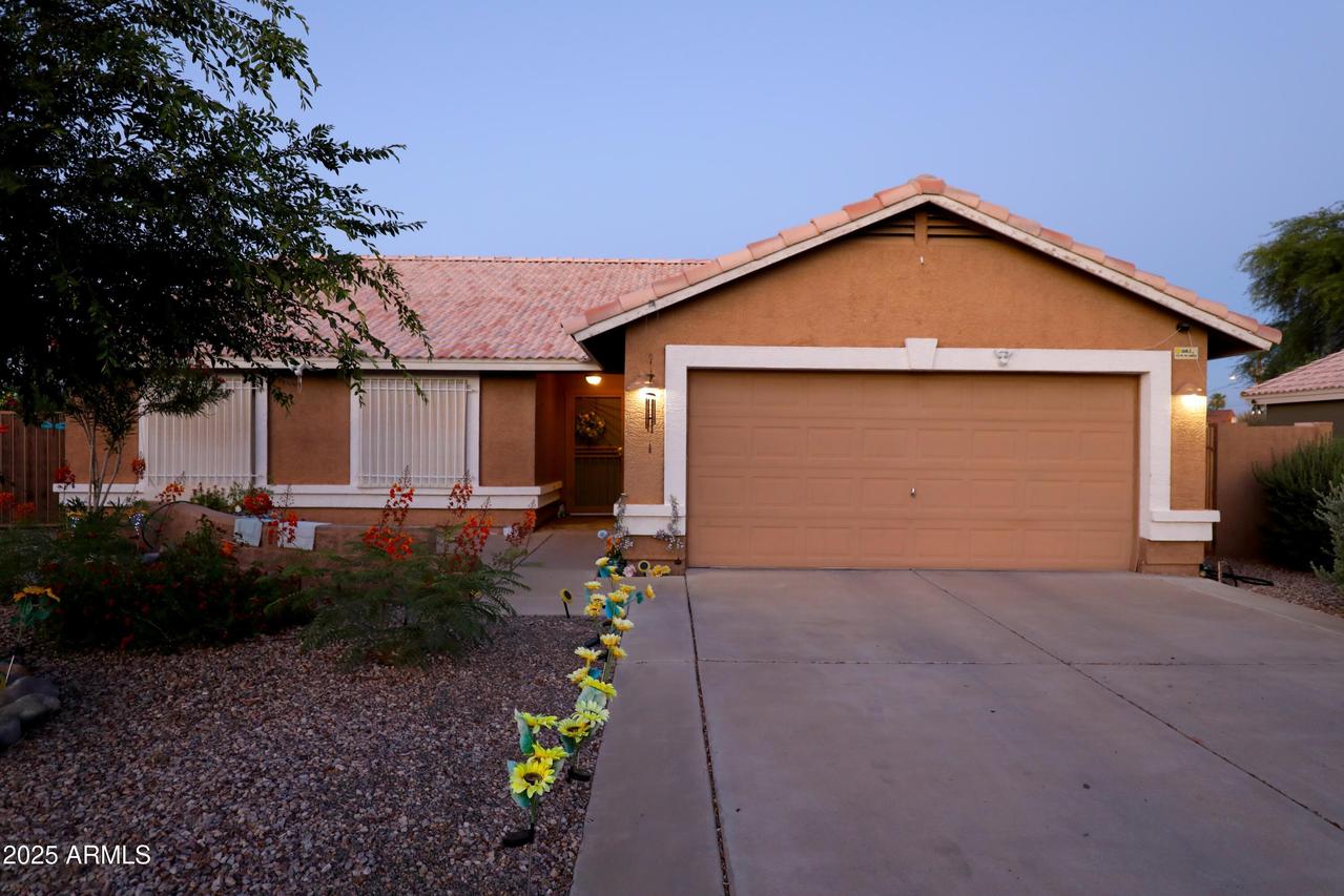 16011 N 35th Dr., Phoenix, AZ 85053