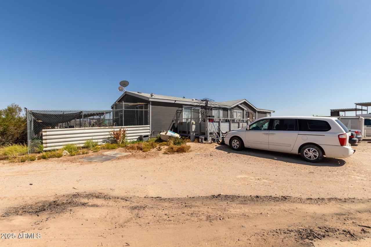 1607 S 369th Ave., Tonopah, AZ 85354