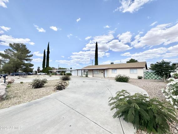 New Homes For Sale This Week That Attend Carmichael Elementary School: June 6th to June 12th
