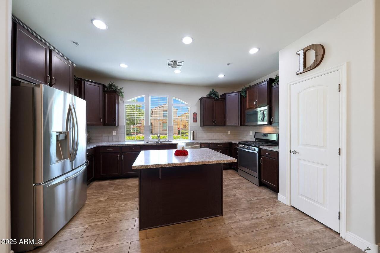 20545 W Terrace Ln., Buckeye, AZ 85396