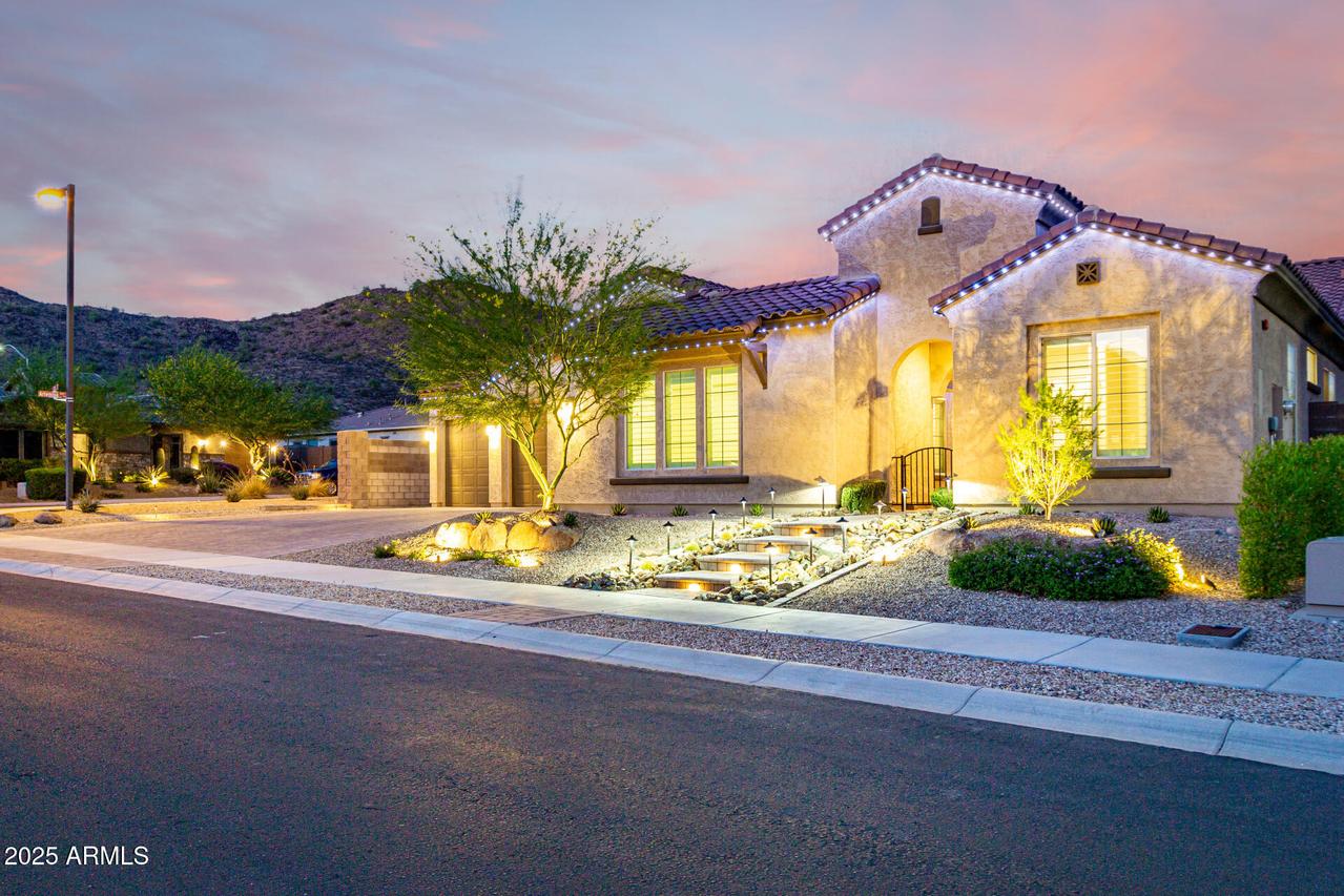 24865 N 87th Dr., Peoria, AZ 85383