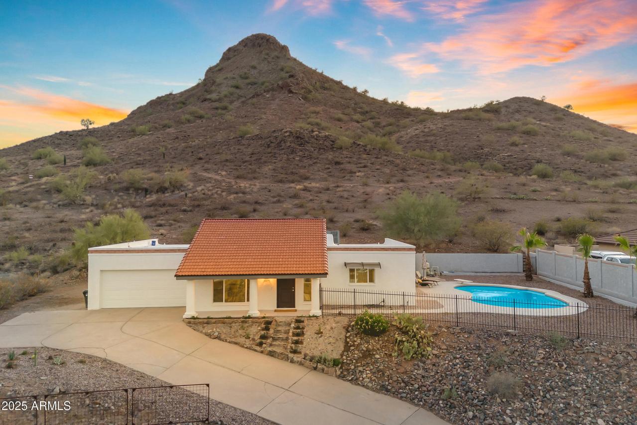 1917 E Karen Dr., Phoenix, AZ 85022