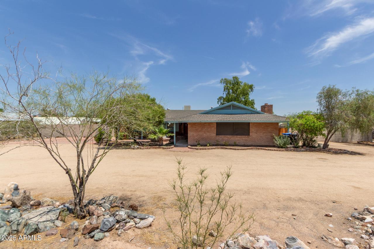 18049 N 13th Ave., Phoenix, AZ 85023