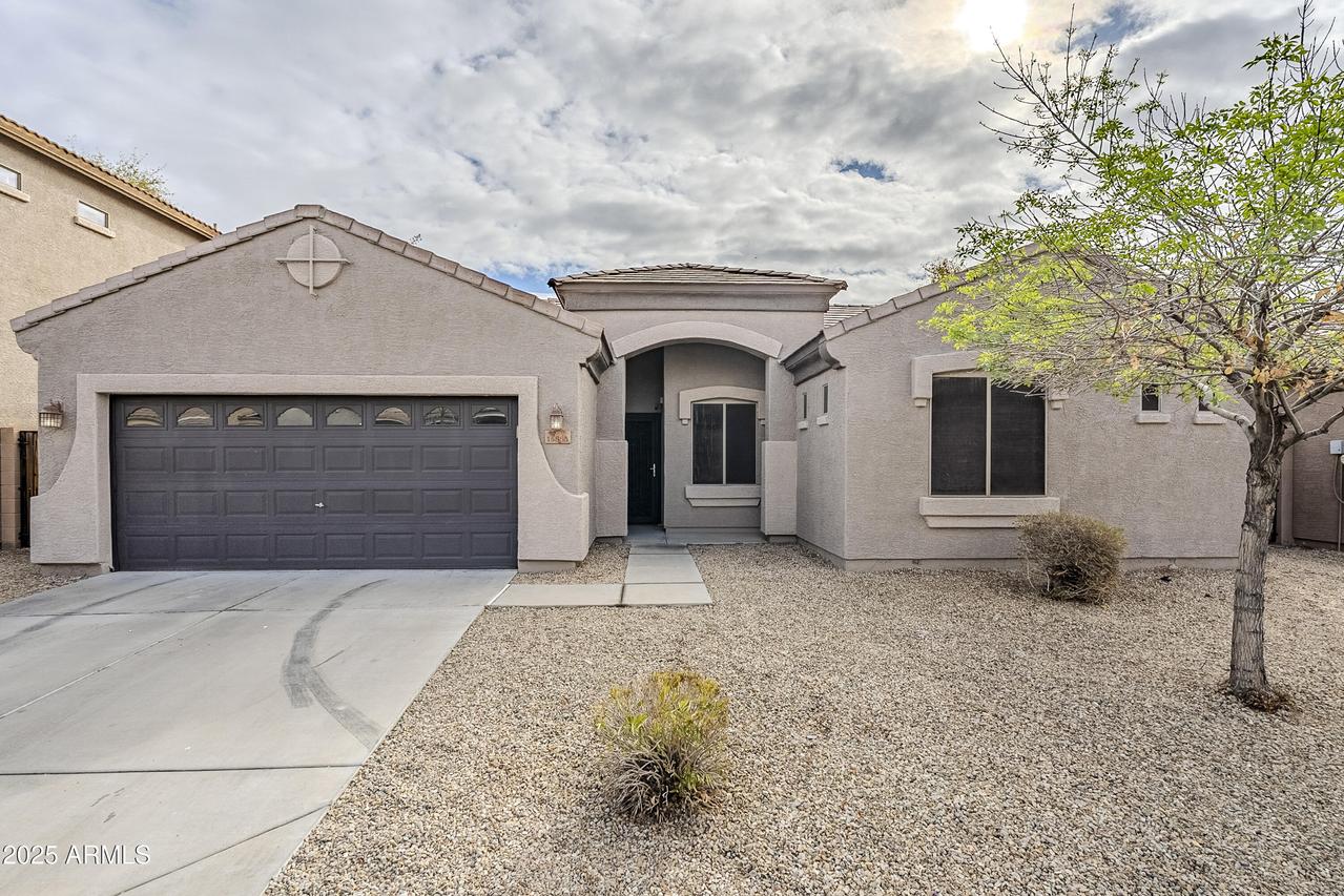 15853 N 74th Ave., Peoria, AZ 85382