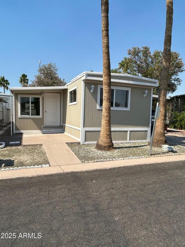 300 S Val Vista Dr. #17, Mesa, AZ 85204