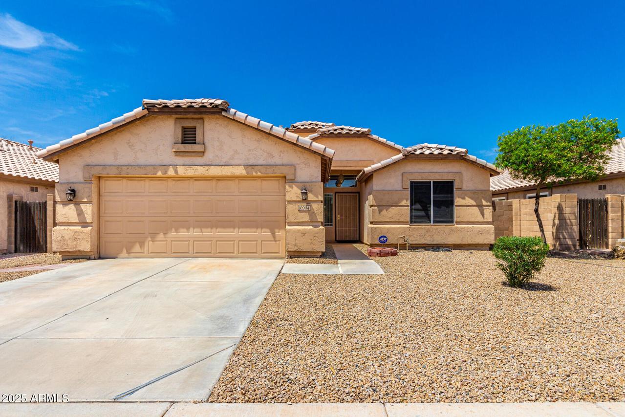 10934 W Almeria Rd., Avondale, AZ 85392