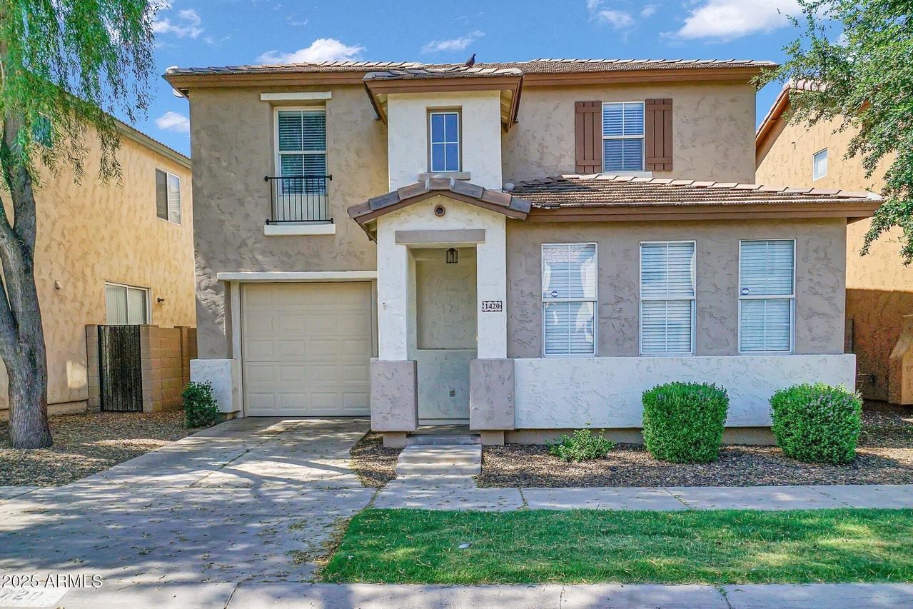 1420 E Sonrisas St., Phoenix, AZ 85040