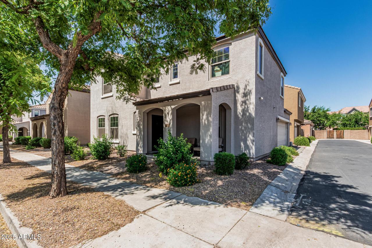 1700 S Martingale Rd., Gilbert, AZ 85295