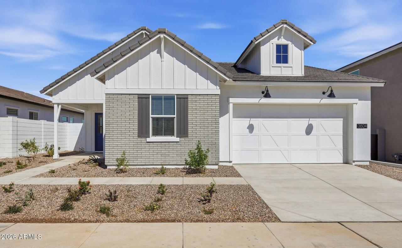 3604 W Horse Trail Way, San Tan Valley, AZ 85144