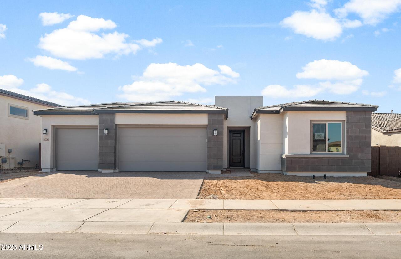 24726 N 169th Ave., Surprise, AZ 85387