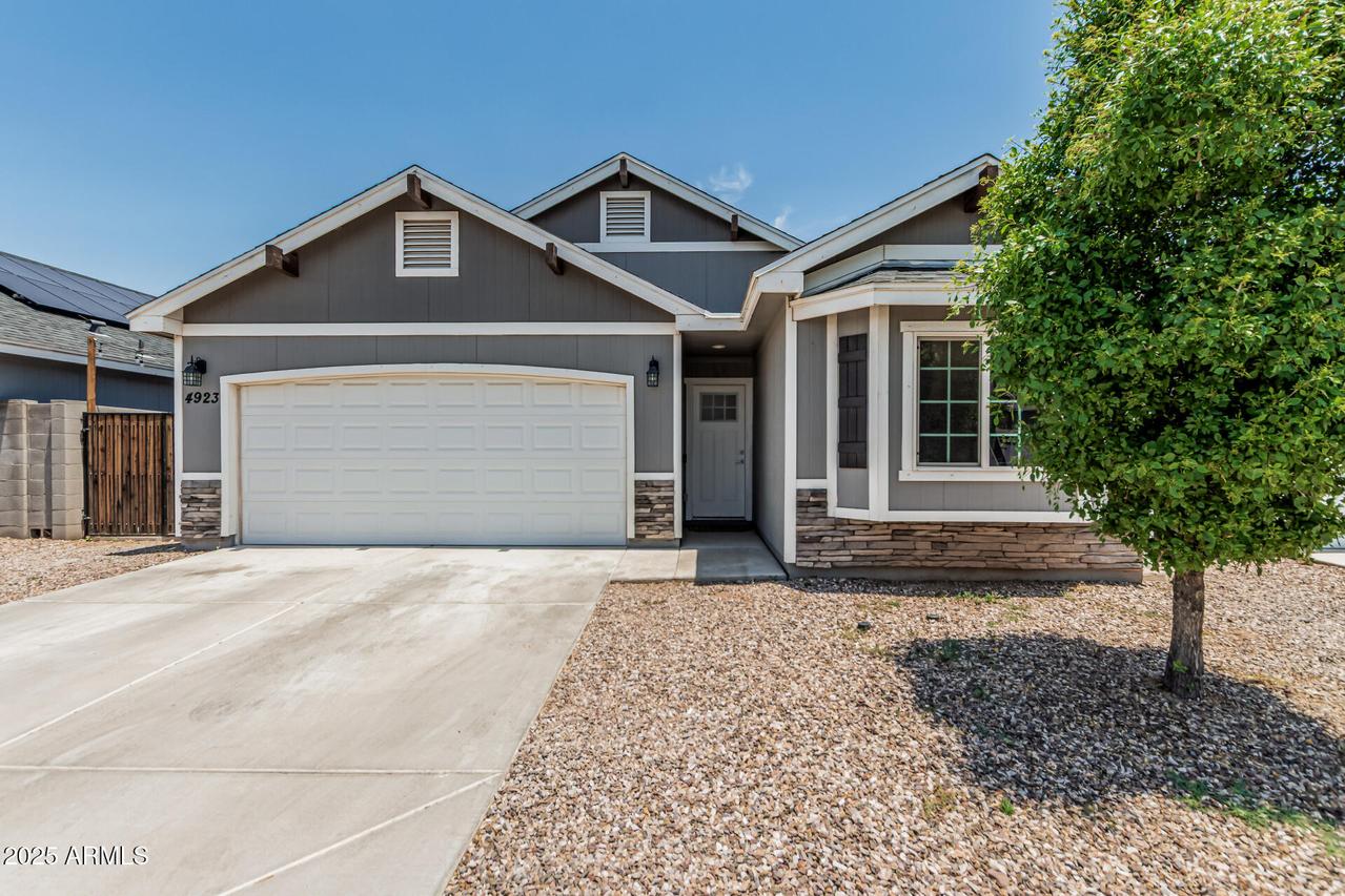 4923 S 11th Pl., Phoenix, AZ 85040