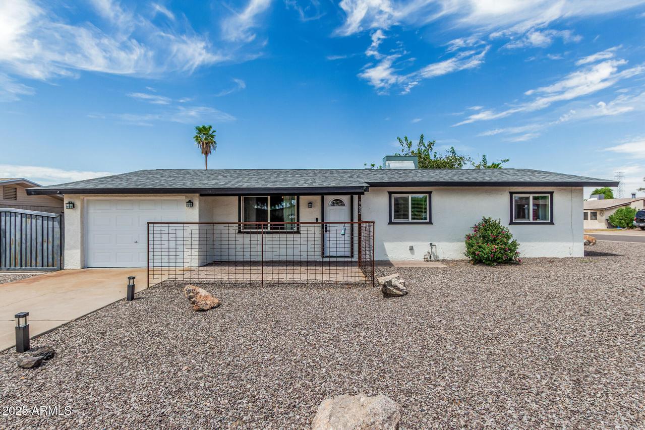 902 N 96th St., Mesa, AZ 85207