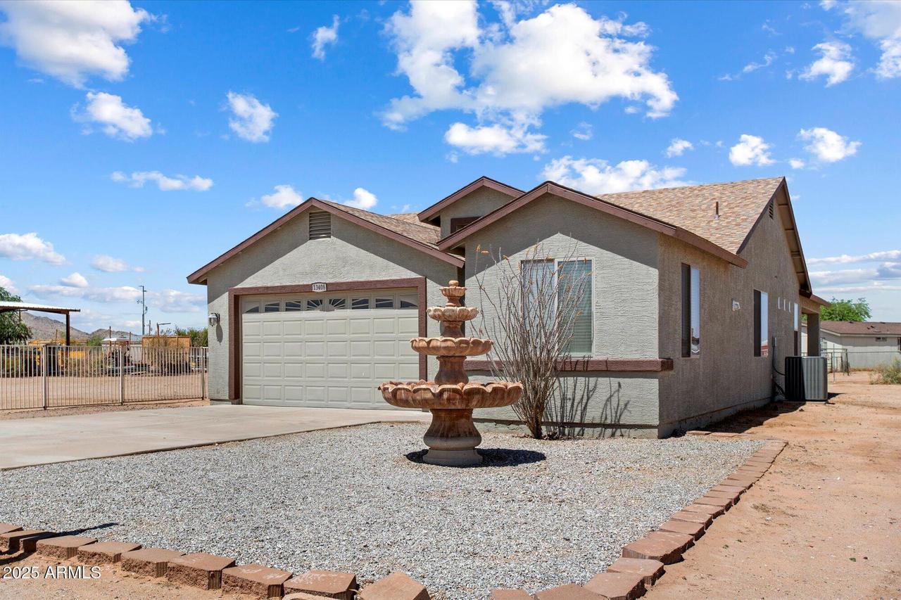 13408 S 210th Ln., Buckeye, AZ 85326