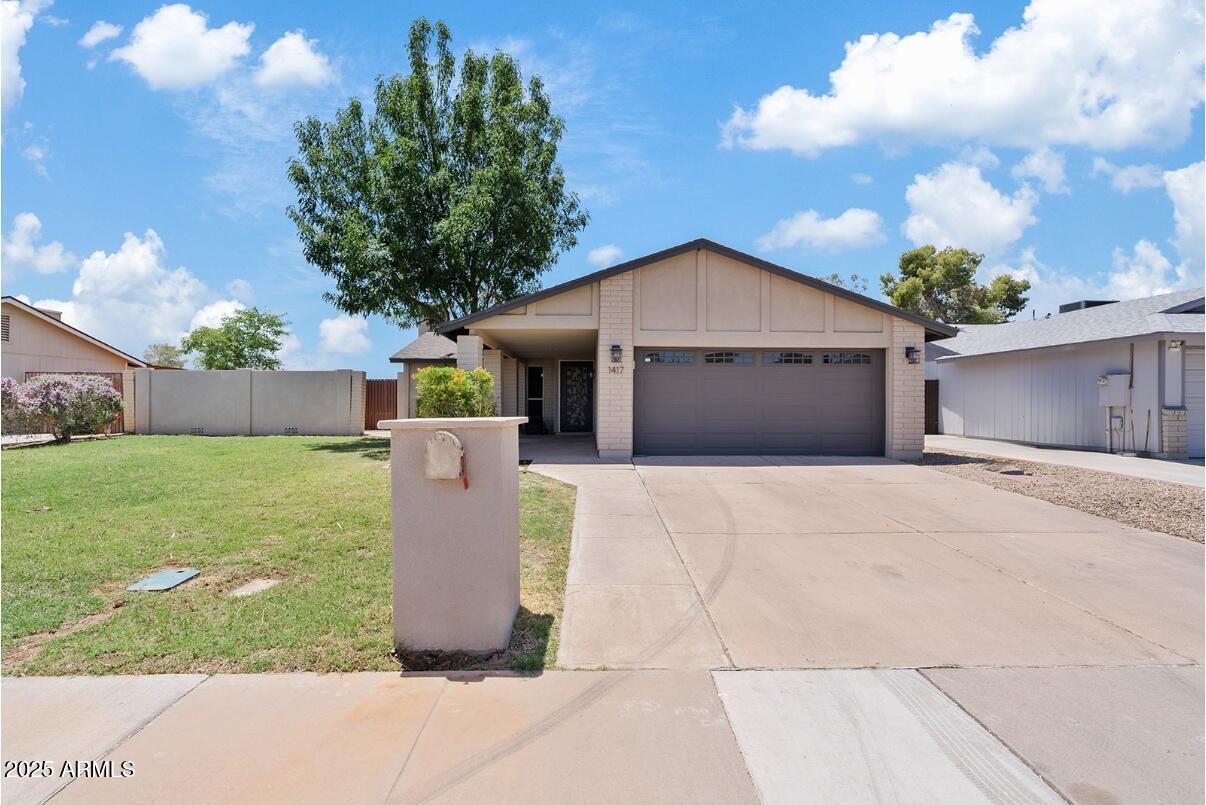 1417 W Los Arboles Pl., Chandler, AZ 85224