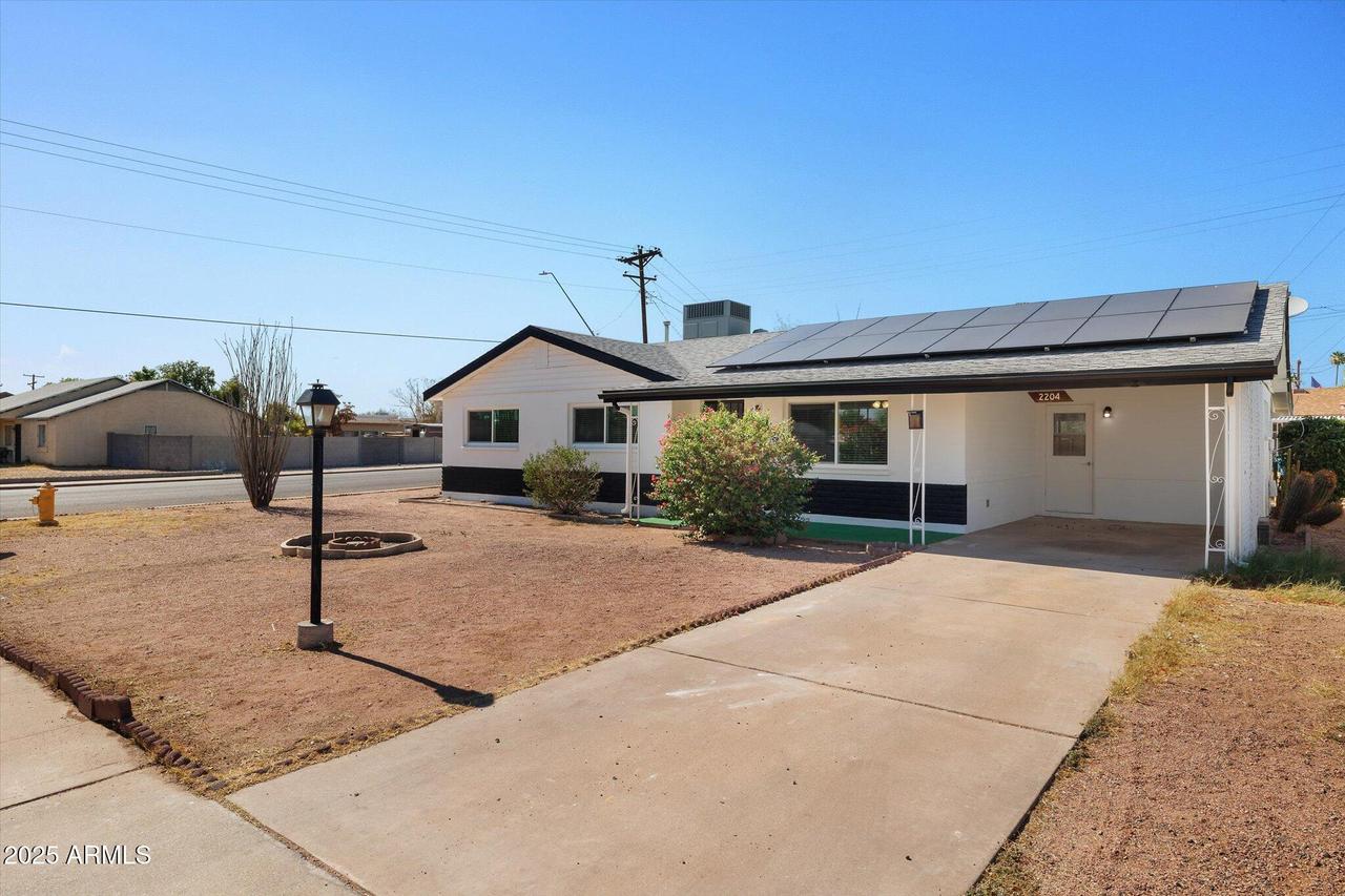 2204 E Birchwood Ave., Mesa, AZ 85204
