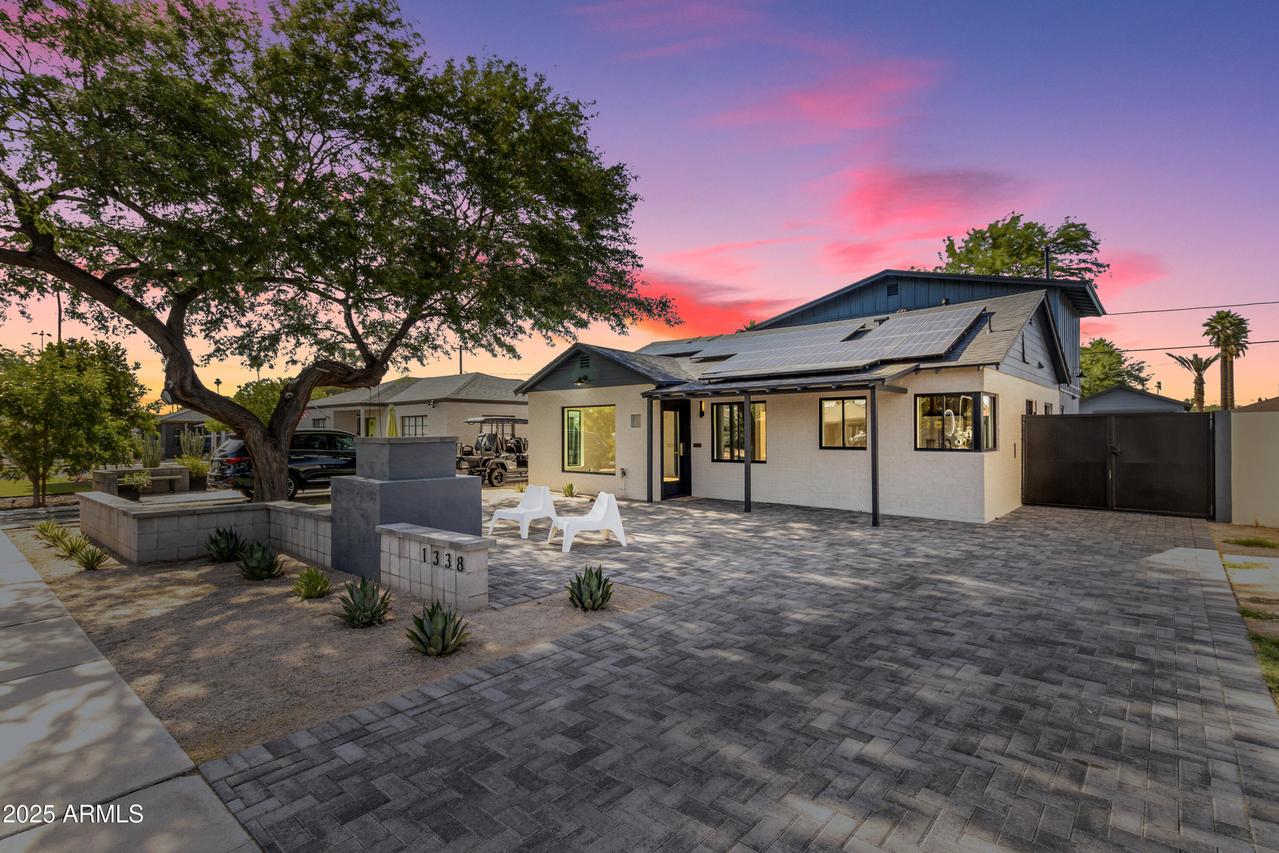 1338 E Granada Rd., Phoenix, AZ 85006