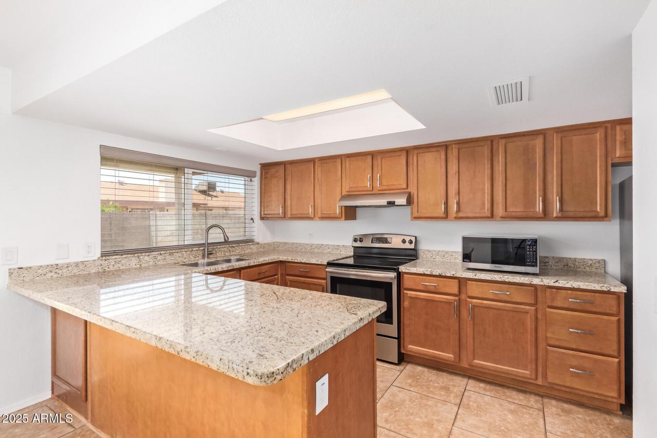 8807 W Cinnabar Ave., Peoria, AZ 85345