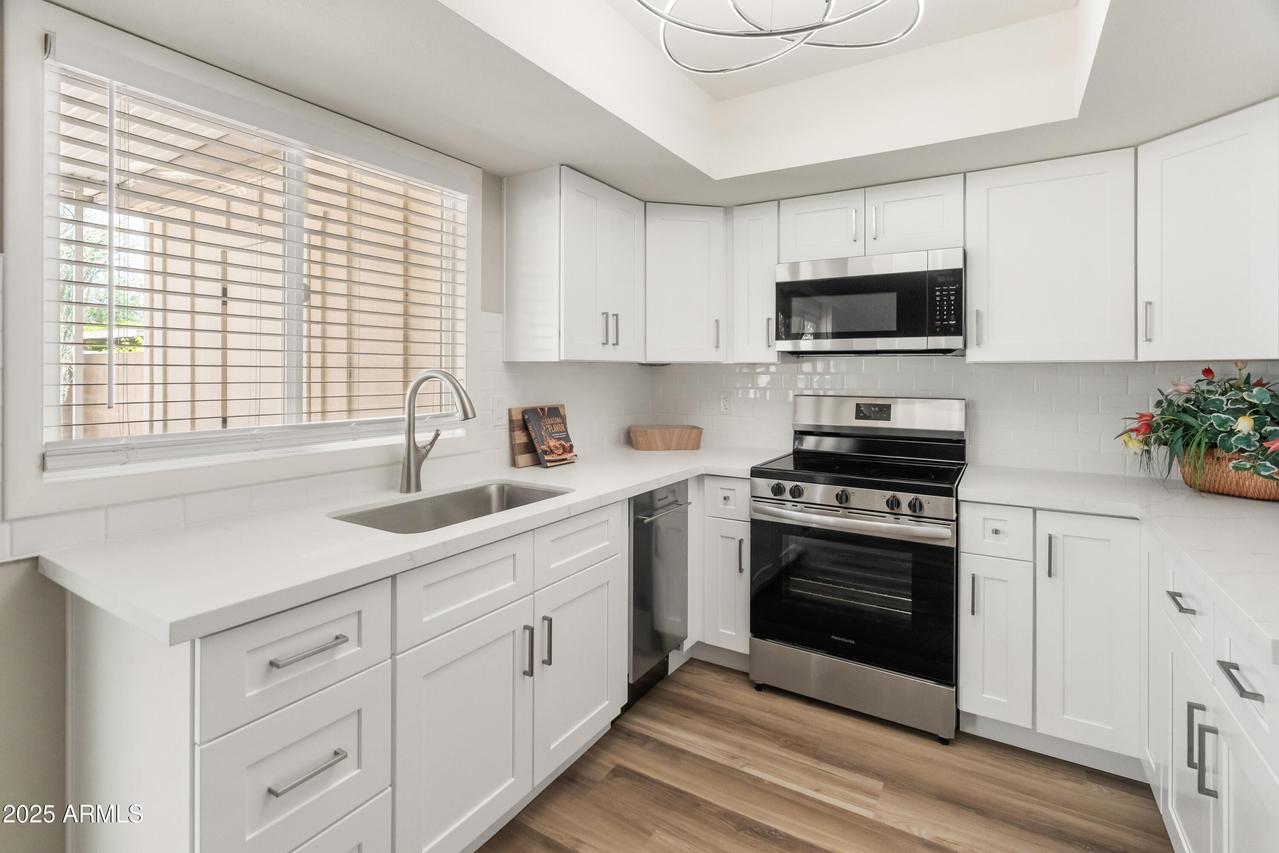 1808 W Rose Ln., Phoenix, AZ 85015