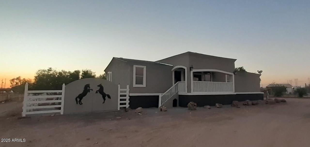 3724 S 335 Ave., Tonopah, AZ 85354