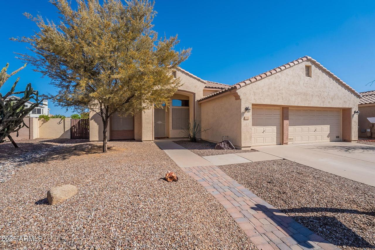 1807 W Canary Way, Chandler, AZ 85286
