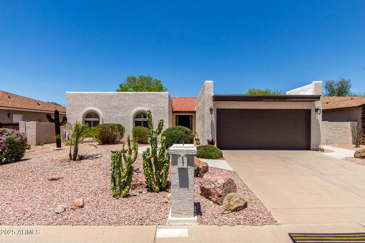 10414 E Flintlock Dr., Sun Lakes, AZ 85248