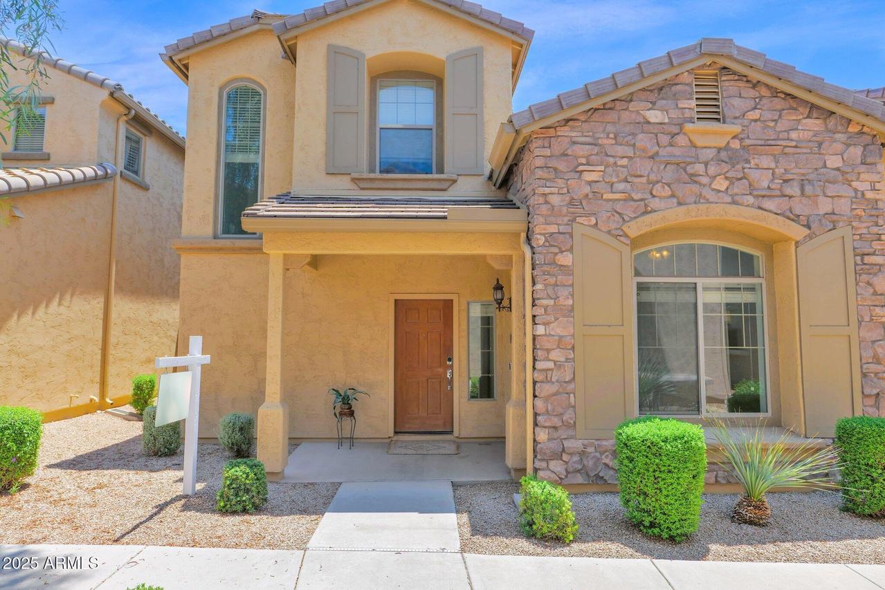 3977 E Cat Balue Dr., Phoenix, AZ 85050