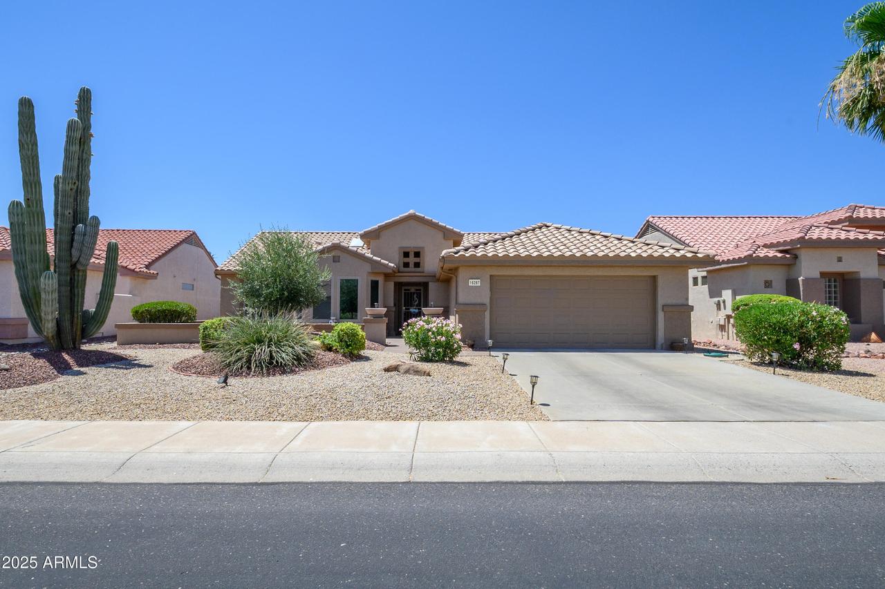 16287 W Willow Creek Ln., Surprise, AZ 85374