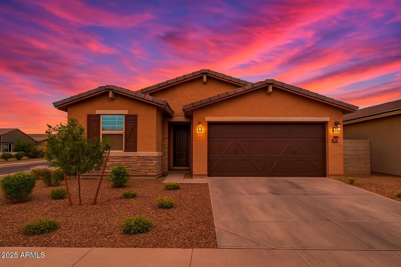 2898 E Kim Dr., San Tan Valley, AZ 85143