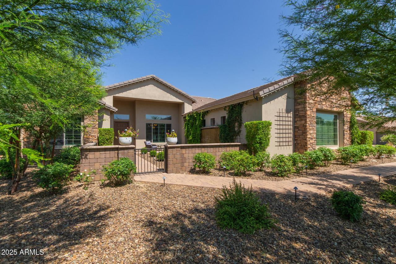 37903 N 6th Ave., Phoenix, AZ 85086
