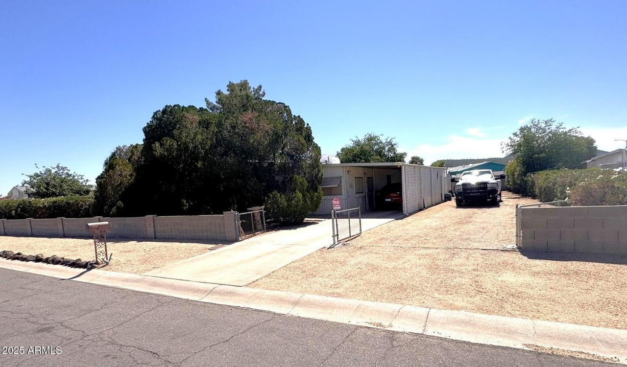 20644 N 36th Ave., Glendale, AZ 85308