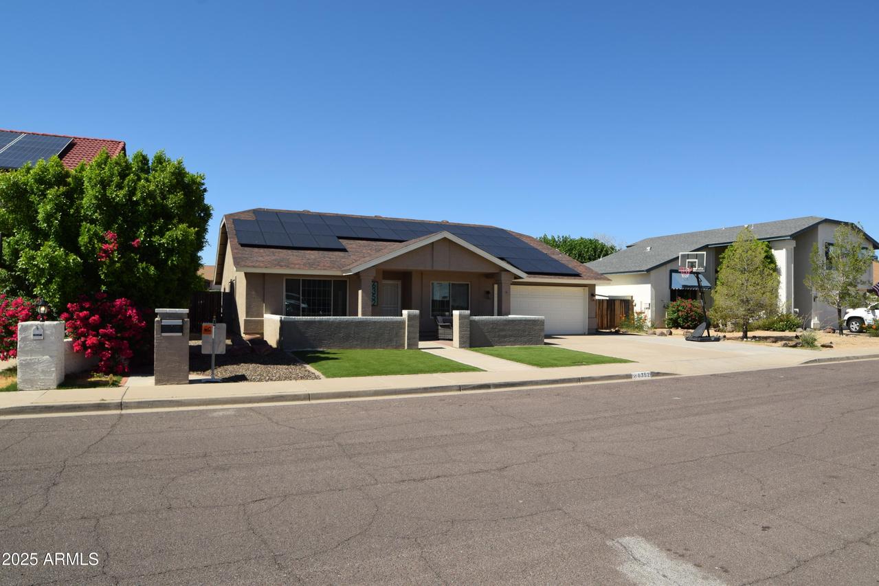 6352 W Campo Bello Dr., Glendale, AZ 85308